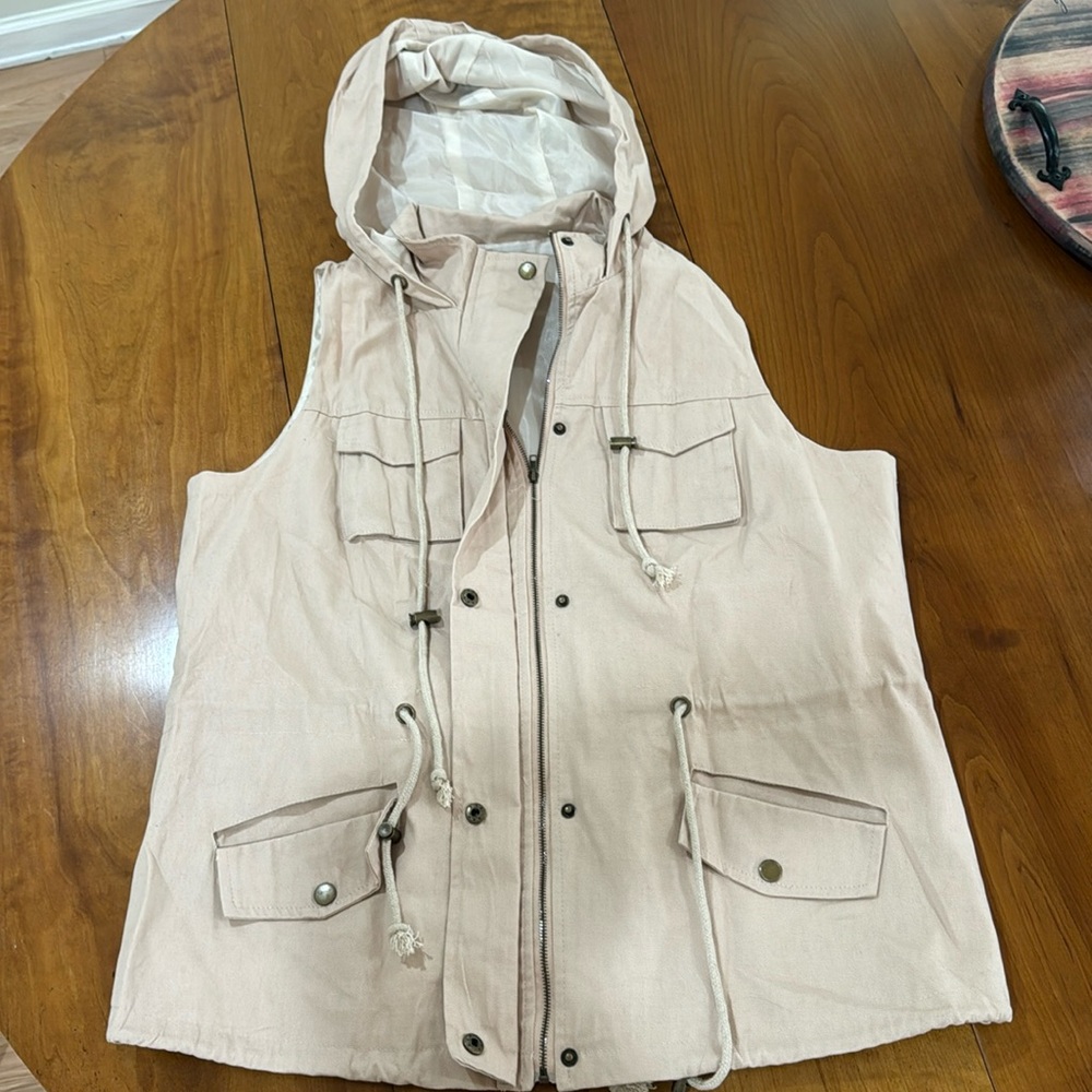 Womans Khaki Utility Vest